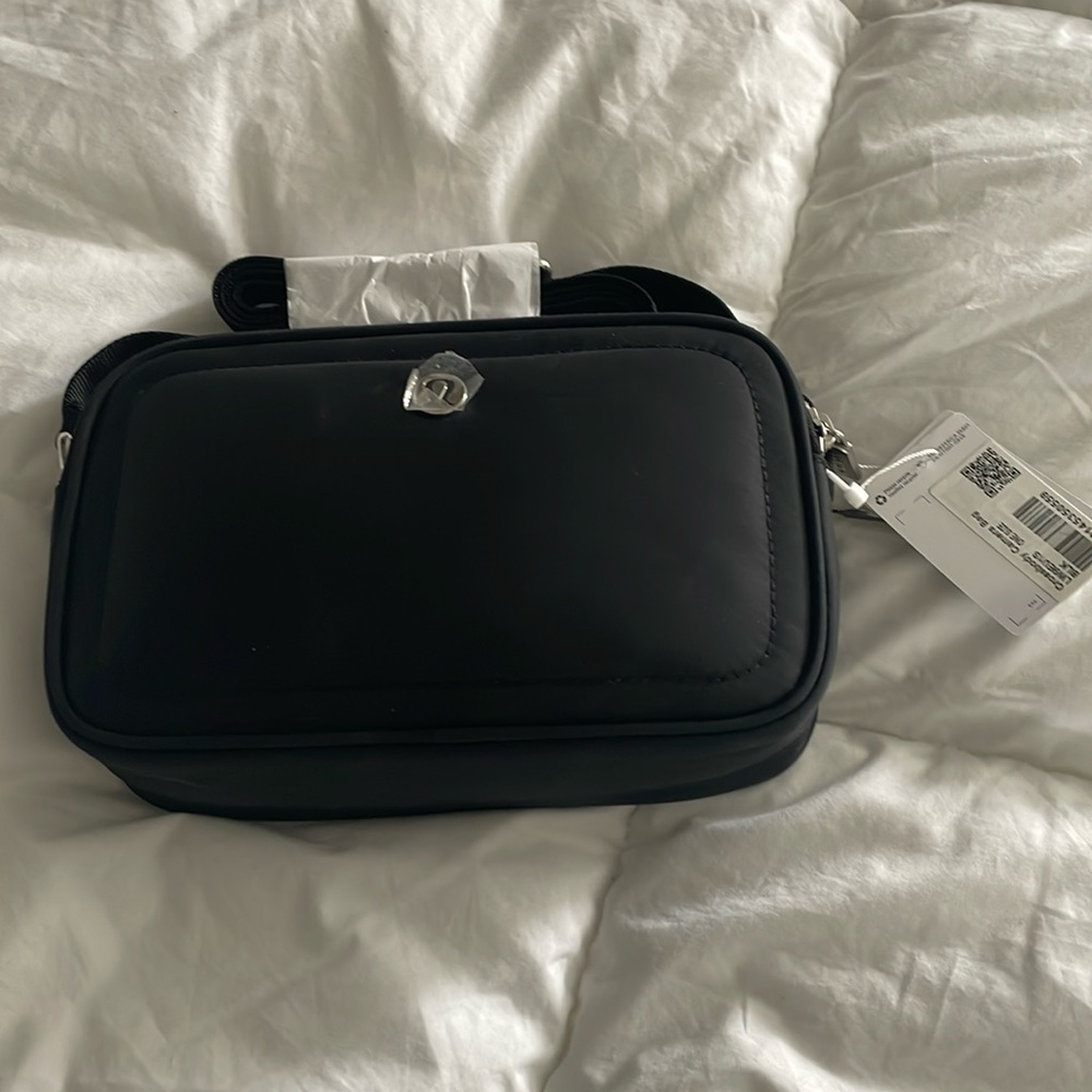 Brand new lululemon crossbody camera purse